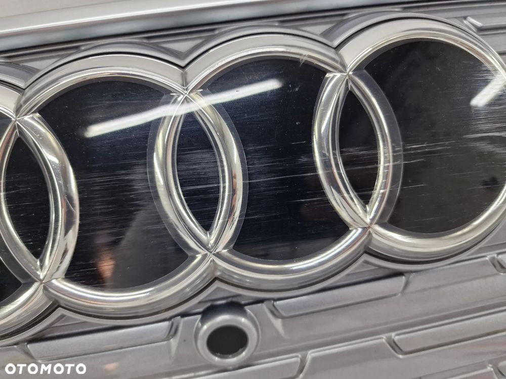 AUDI E-TRON Q4 89A 21- ATRAPA / GRILL PRZEDNI PRZÓD ZE ZNACZKIEM POD RADAR + KAMERA , NR 89A853653A / 89A853651A , NR AUKCJI GL412 - 9