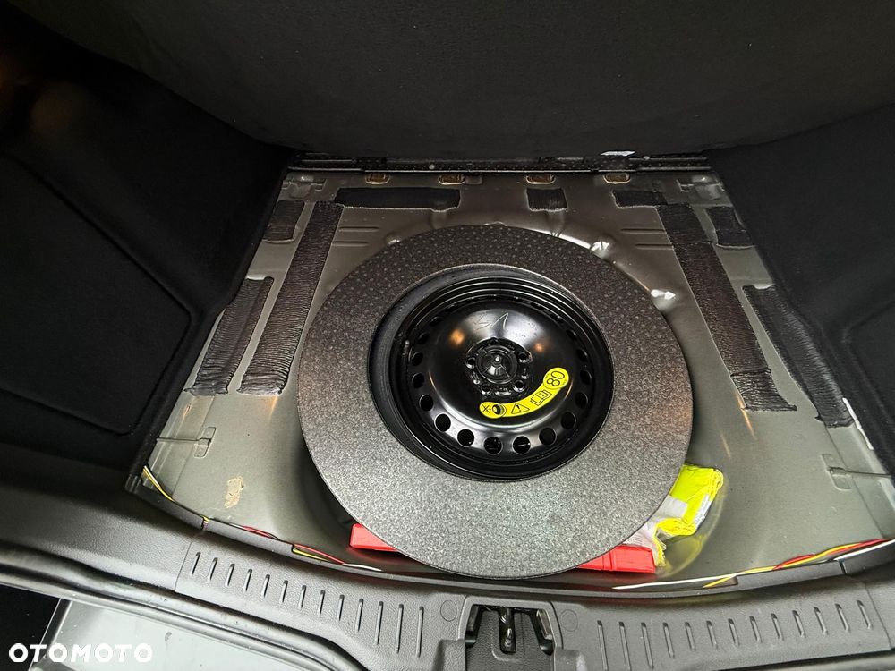 Ford Focus 1.5 EcoBlue Start-Stopp-System COOL&CONNECT - 39