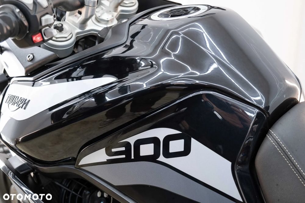 Triumph Tiger - 24