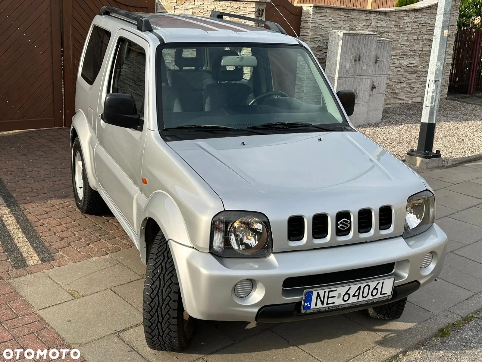 Suzuki Jimny 1.3 - 24