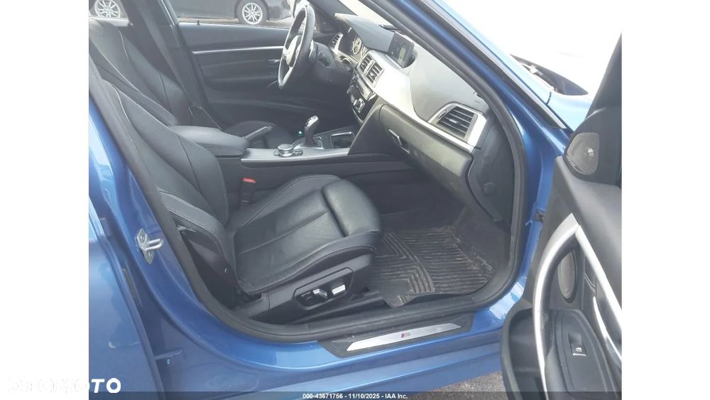 BMW Seria 3 340i xDrive M Sport - 10
