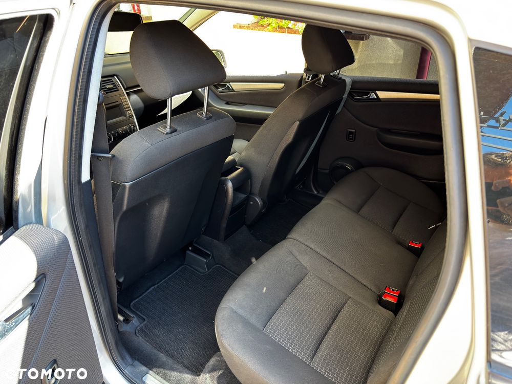 Mercedes-Benz Klasa B 180 BlueEFFICIENCY - 9