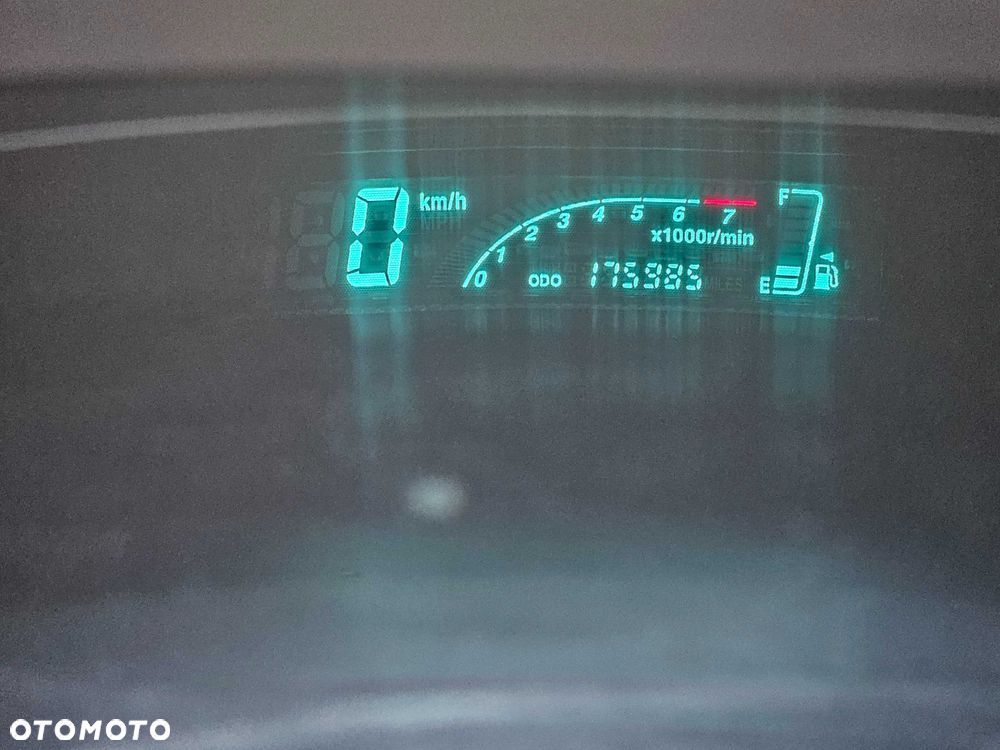 Toyota Yaris - 2
