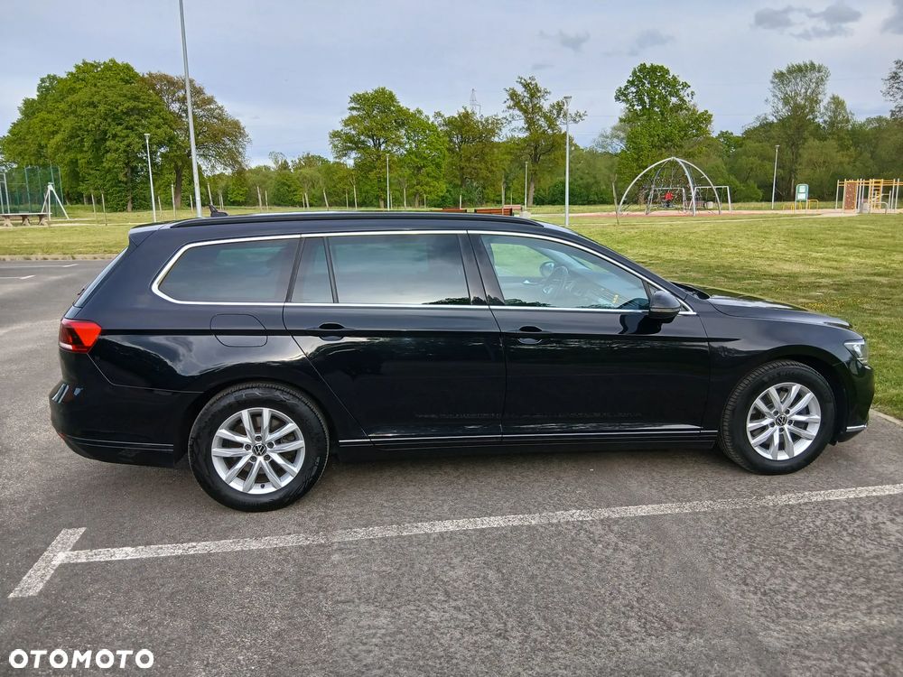 Volkswagen Passat 2.0 TDI SCR DSG Conceptline - 1
