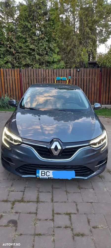 Renault Megane TCe 140 GPF Life - 6