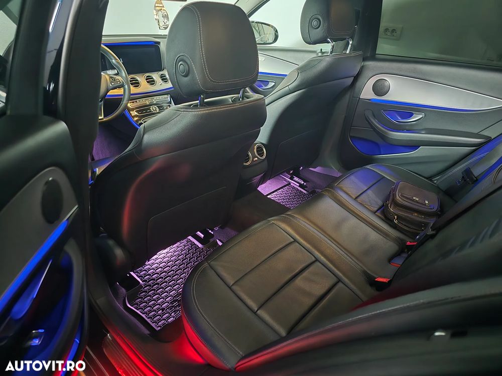 Mercedes-Benz E - 11