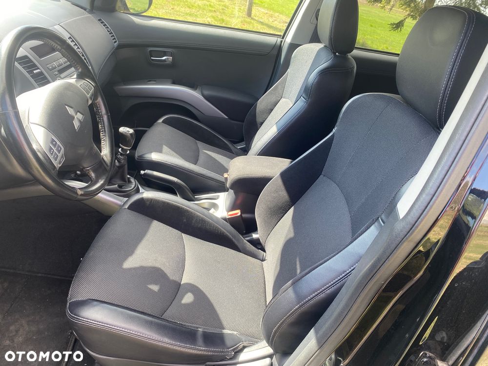 Mitsubishi Outlander 2.2 DI-D ClearTec 2WD Invite - 16