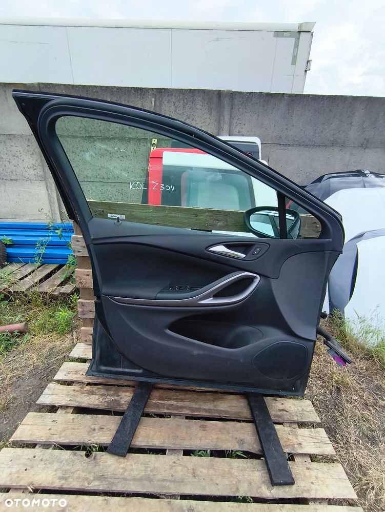 OPEL ASTRA K DRZWI PRZEDNIE LEWE EUROPA KOMPLETNE POZNAŃ GIEŁDA - 2