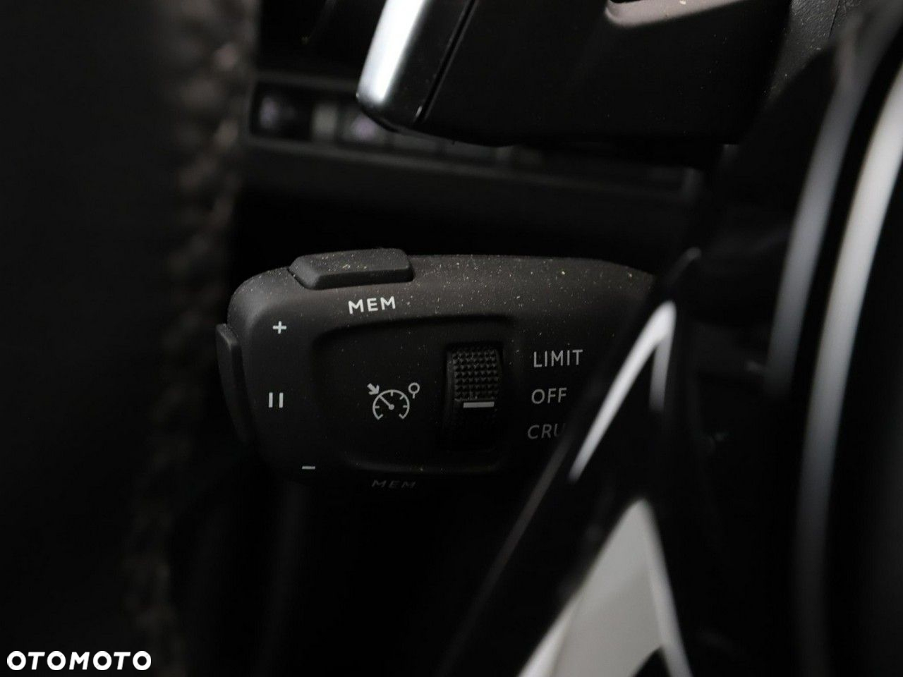 Peugeot 3008 PureTech 130 Stop & Start GPF EAT8 Allure Pack - 35