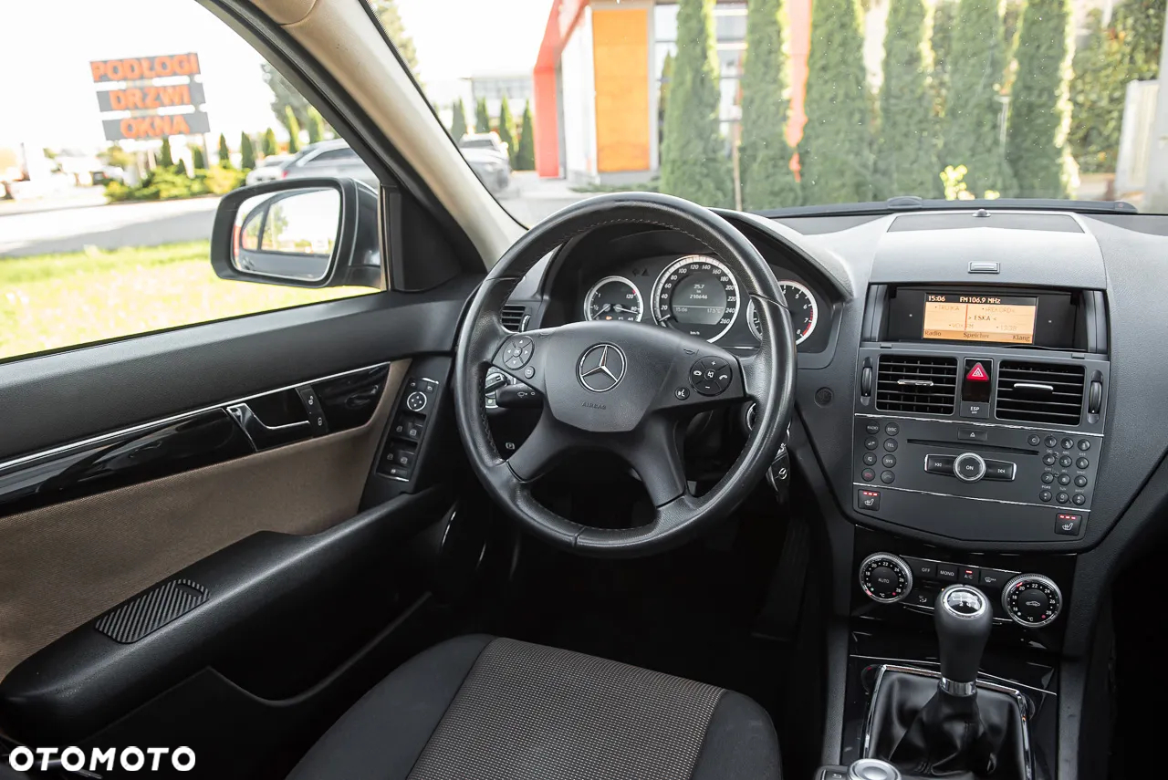Mercedes-Benz Klasa C 180 Kompressor Avantgarde - 15