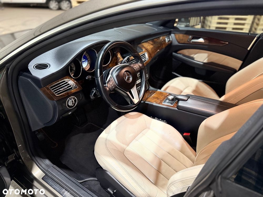 Mercedes-Benz CLS - 13