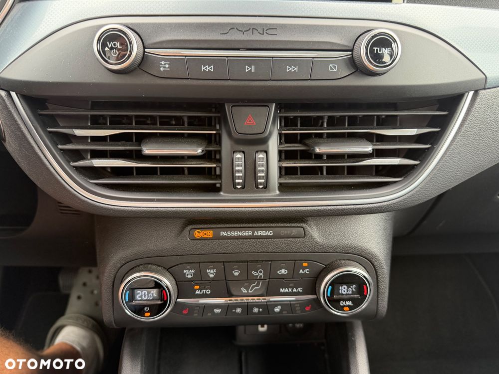 Ford Focus 1.5 EcoBoost Active - 18