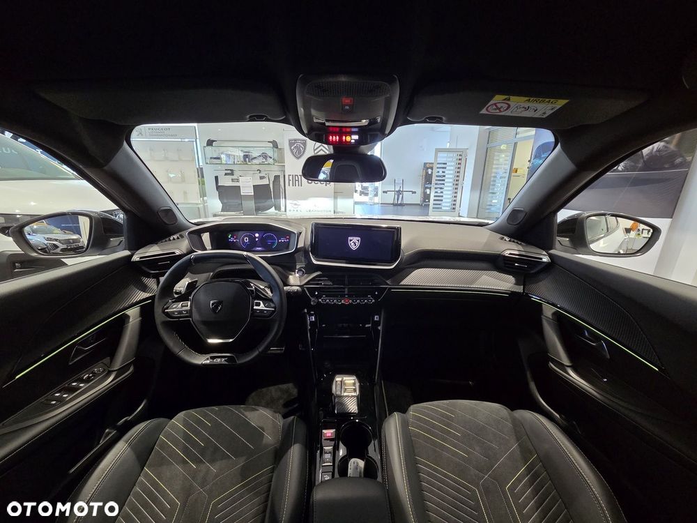 Peugeot 2008 - 12