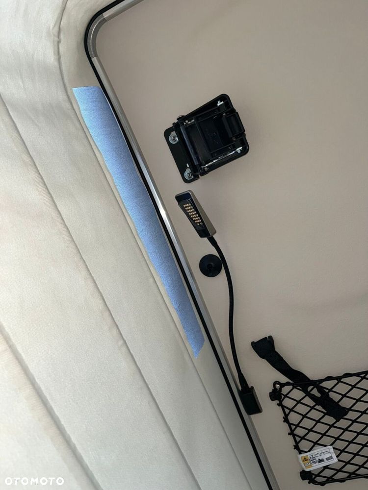 Mercedes-Benz Klasa V - 20