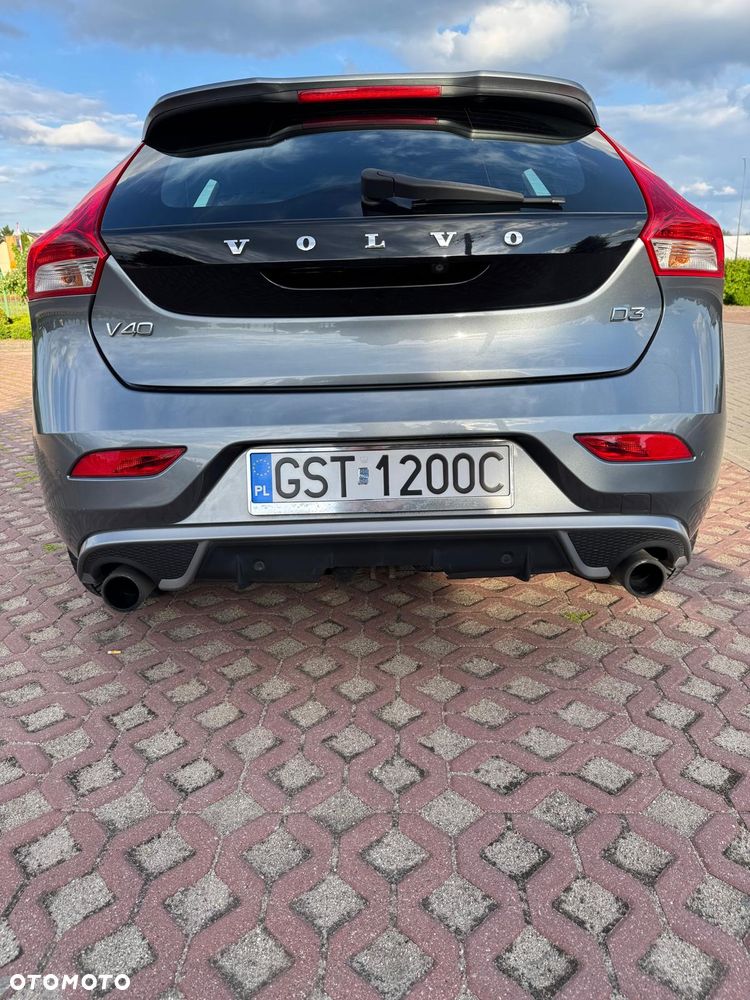 Volvo V40 D3 Drive-E R-Design Kinetic - 9