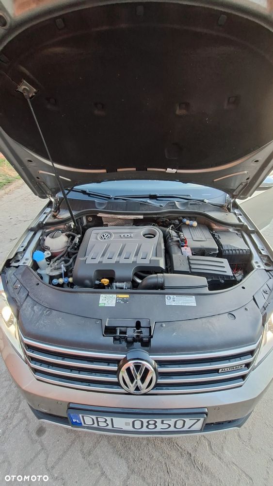 Volkswagen Passat 2.0 TDI 4Mot Highline DSG - 5