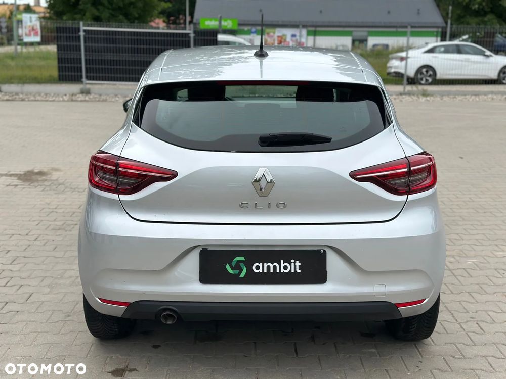 Renault Clio - 7