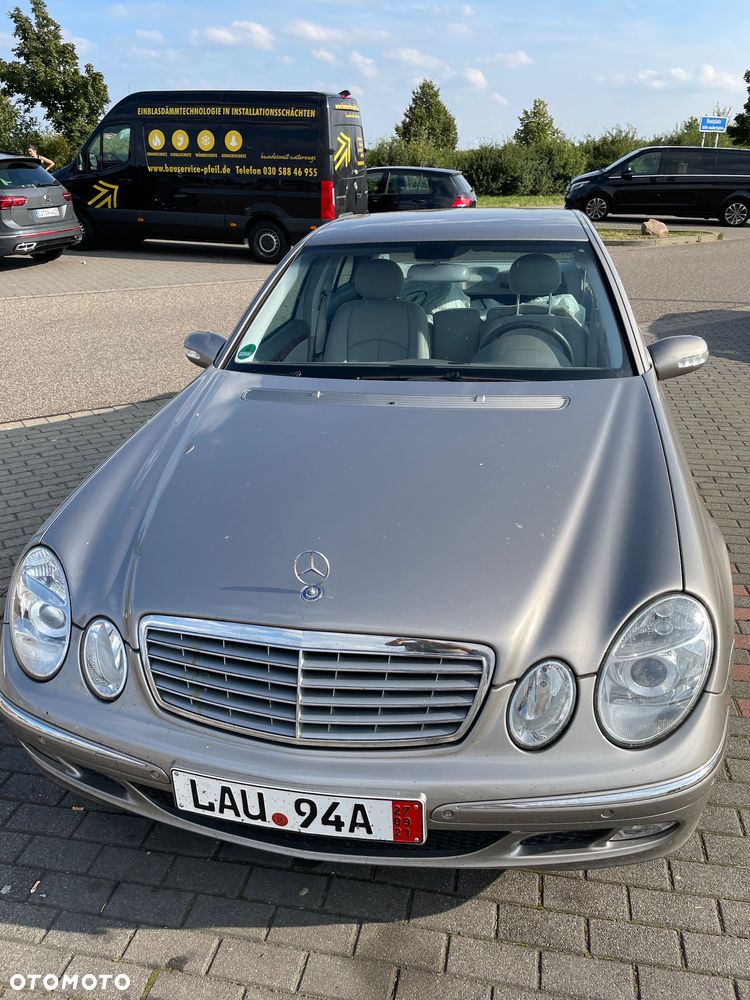 Mercedes-Benz Klasa E - 27