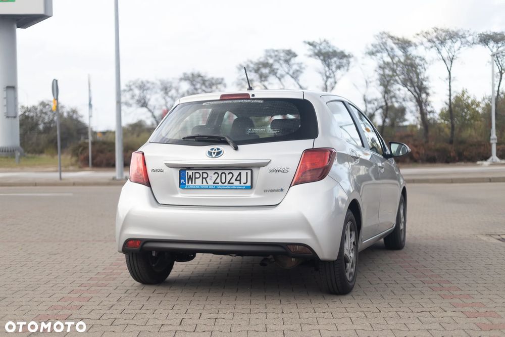 Toyota Yaris - 7