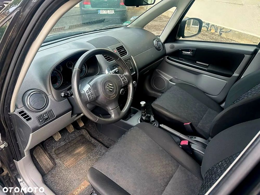 Suzuki SX4 - 3