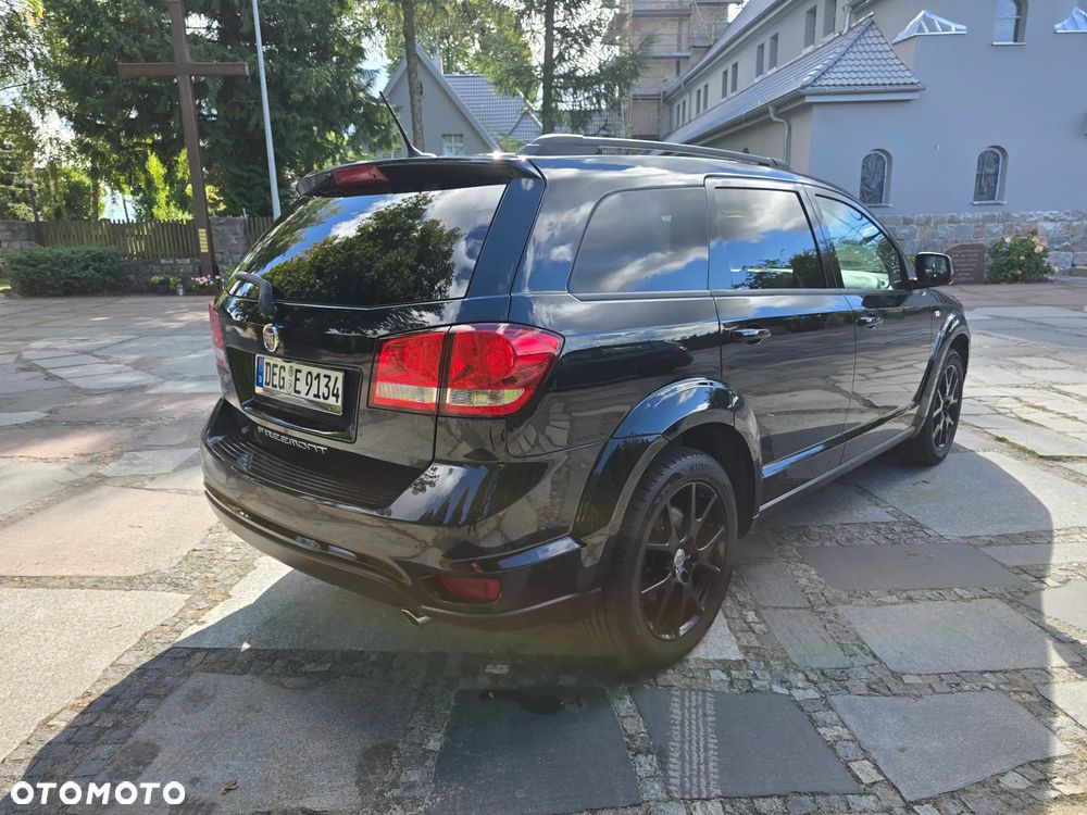 Fiat Freemont 2.0 Multijet 16V DPF Automatik Allrad Black Code - 20