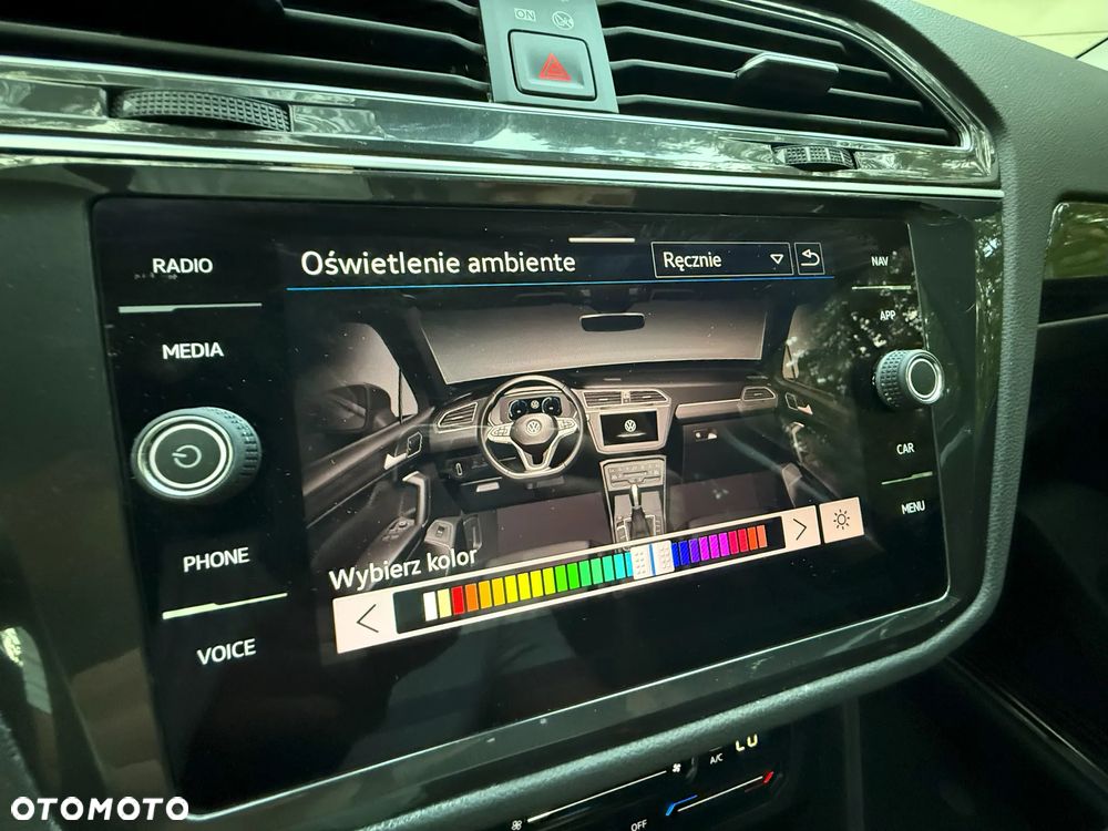 Volkswagen Tiguan 2.0 TDI SCR 4Mot Elegance DSG - 37