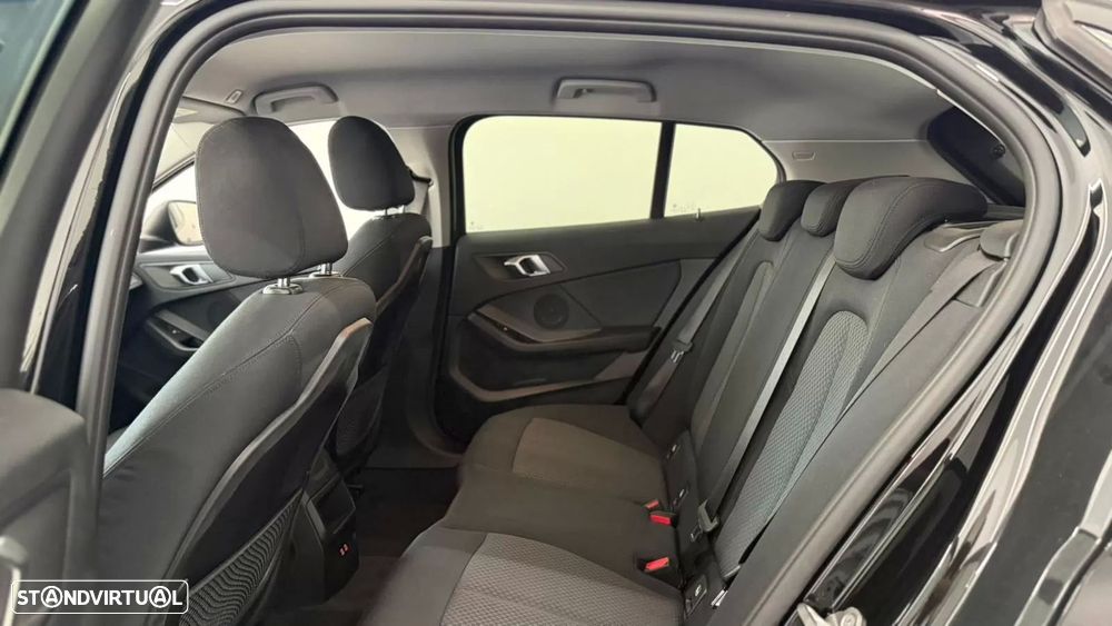 BMW 116 d Line Luxury - 30