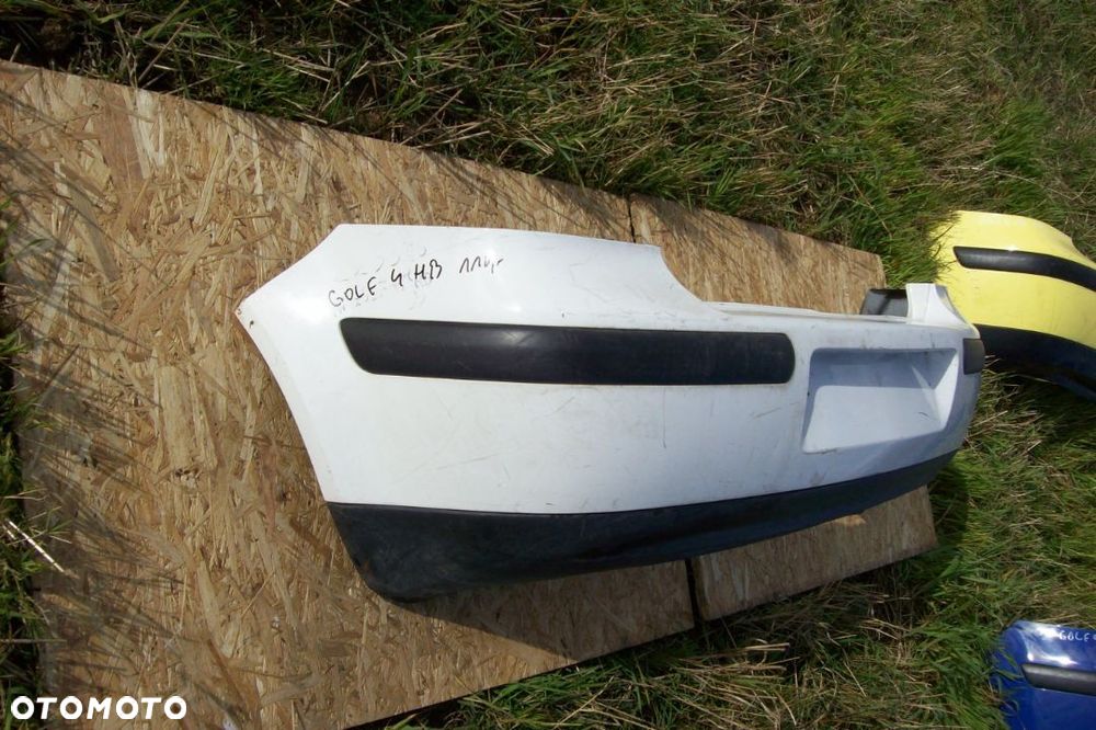ZDERZAK TYLNY VW GOLF 4/HATCHBAK - 2