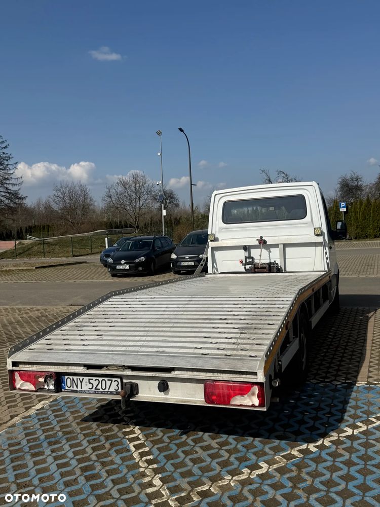 Mercedes-Benz Sprinter - 5