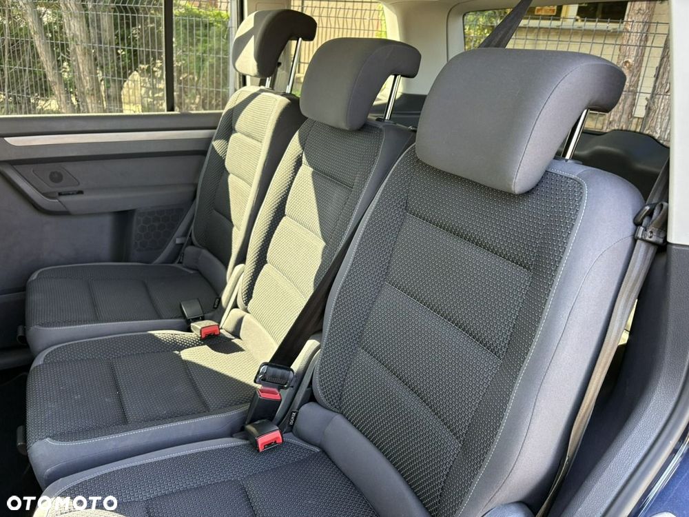 Volkswagen Touran 1.6 TDI DPF BlueMotion Technology DSG Cup - 22
