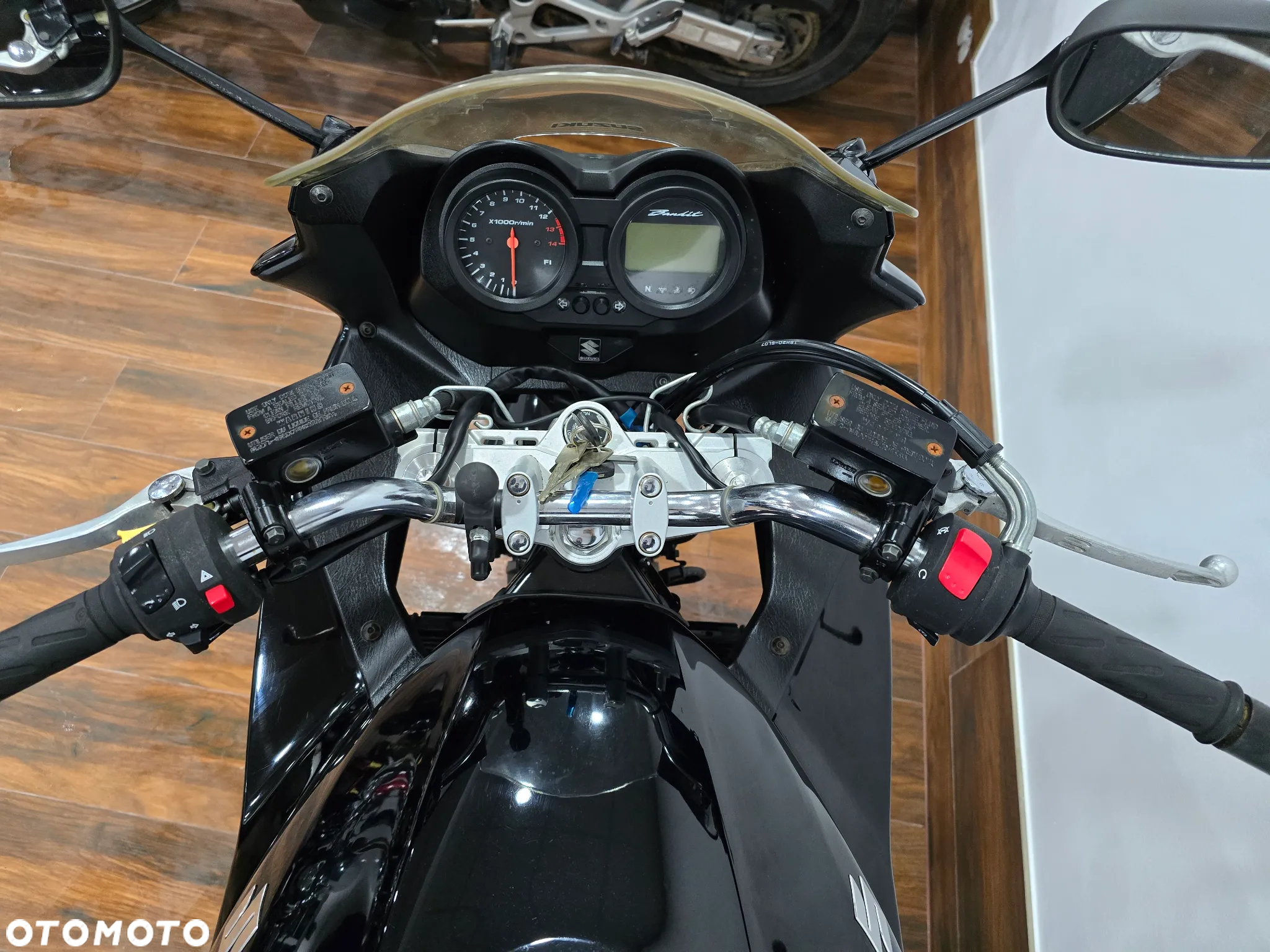Suzuki Bandit - 16