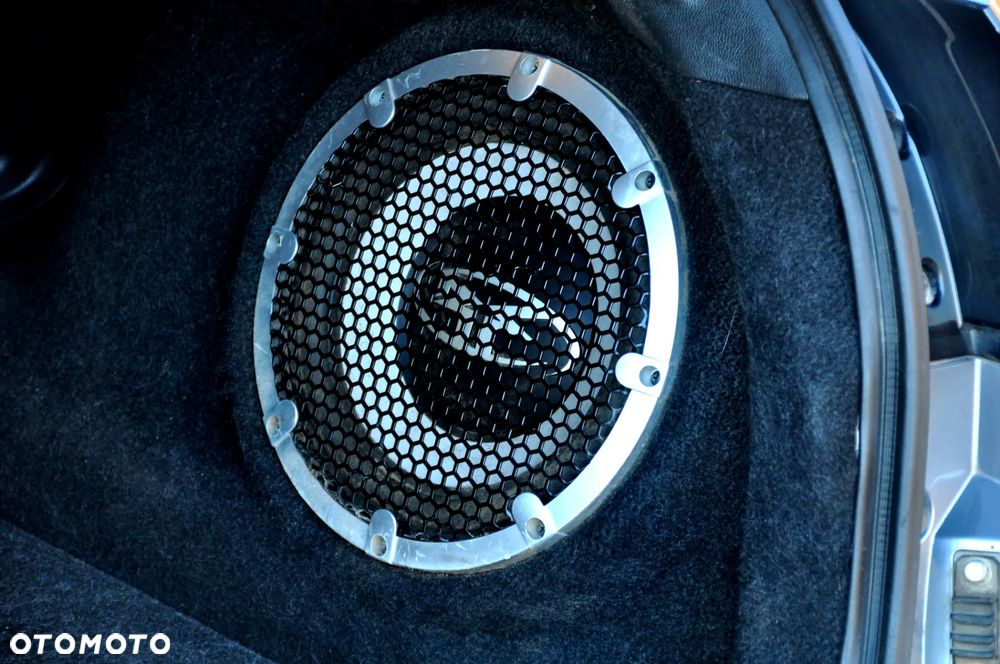 Peugeot 4008 - 24