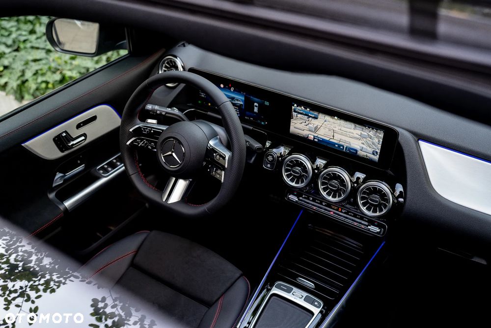 Mercedes-Benz GLA 200 mHEV AMG Line 7G-DCT - 17