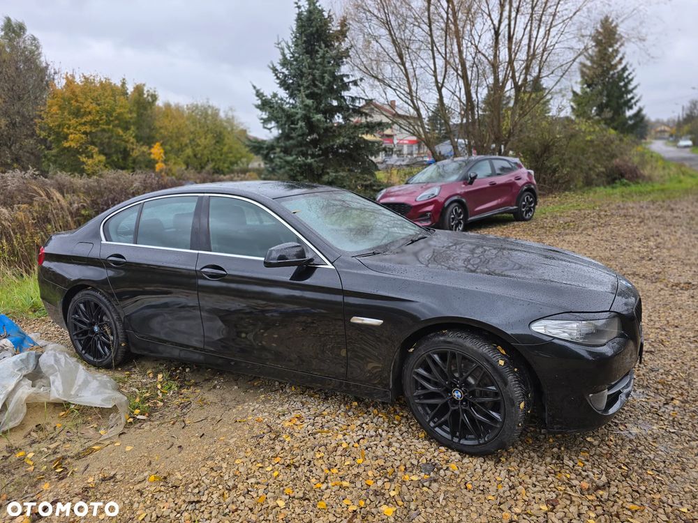 BMW Seria 5 520i - 8