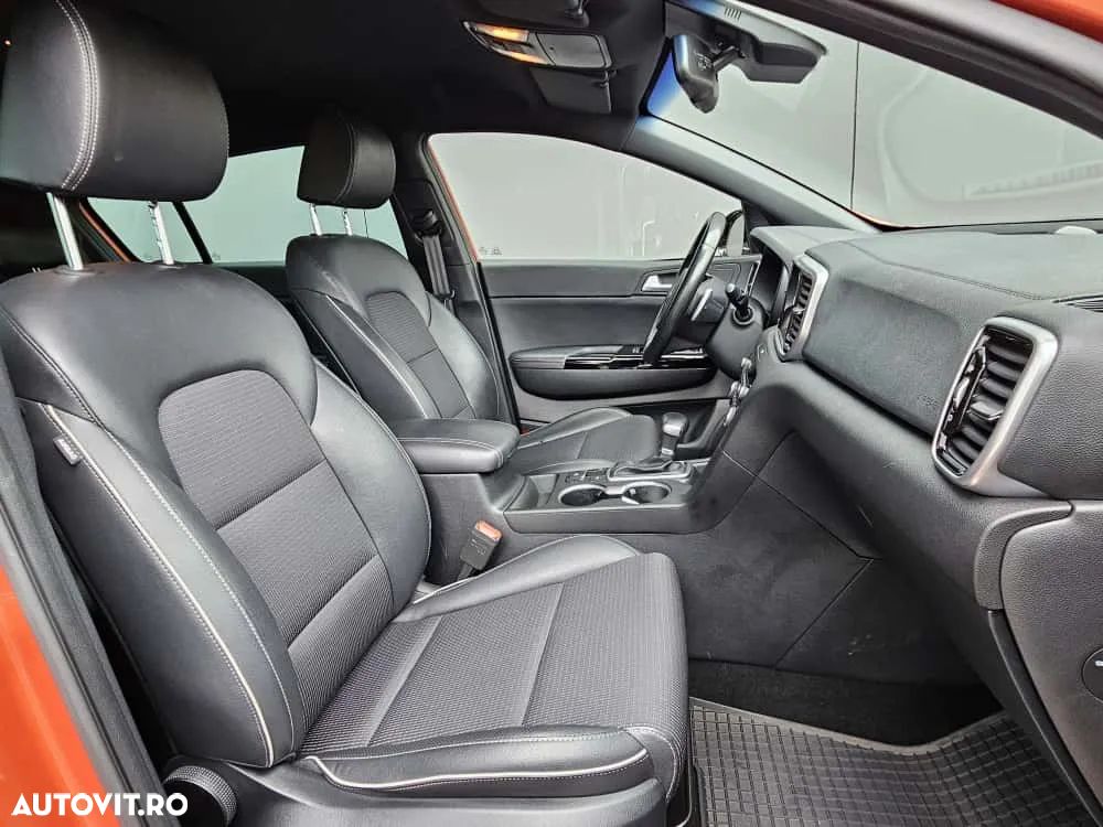 Kia Sportage 1.6 DSL MHEV 7DCT HP 4x2 GT Line - 10