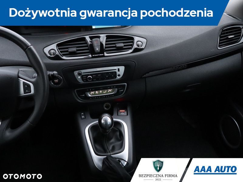 Renault Grand Scenic - 9