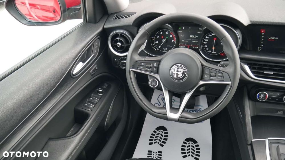 Alfa Romeo Stelvio - 30