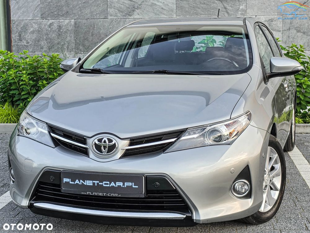 Toyota Auris - 1
