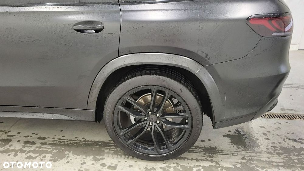 Mercedes-Benz GLS - 10