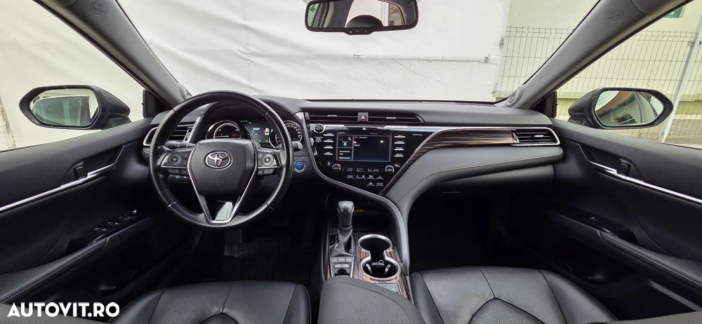 Toyota Camry 2.5 Exclusive - 17