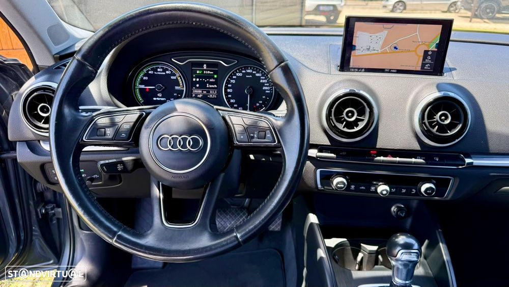 Audi A3 Sportback 1.4 TFSI Attraction - 9