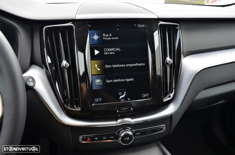 Volvo XC 60 2.0 D3 Momentum - 5