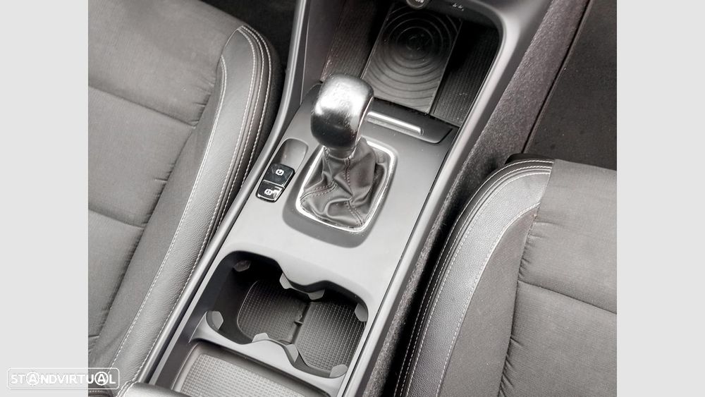 Volvo XC 40 1.5 T3 Tech Edition - 23