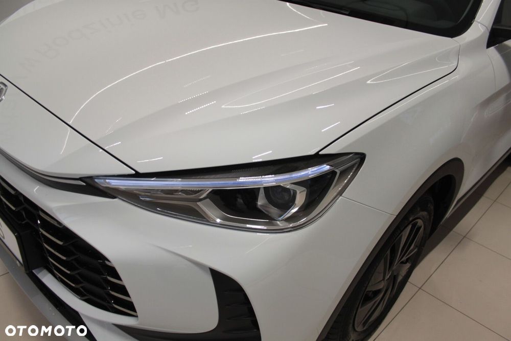 MG ZS Hybrid+ - 26