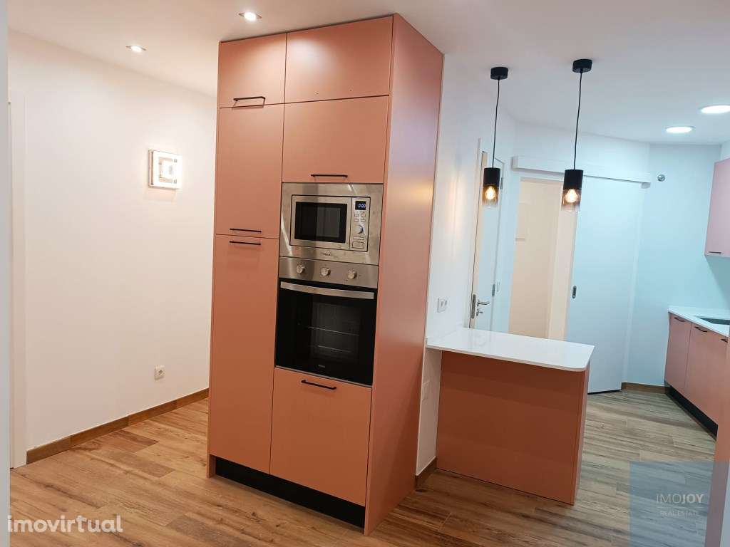 Apartamento T2 Totalmente Remodelado na Estrela em Lisboa - Grande imagem: 3/44