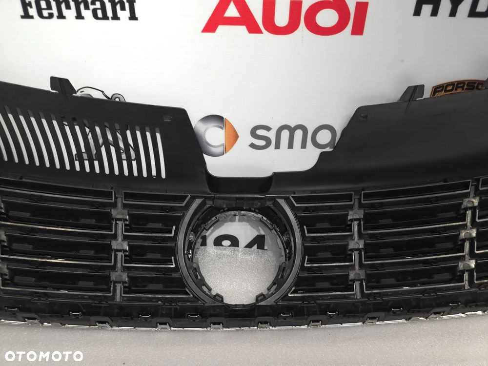 VW PASSAT CC 3C8 LIFT ZWYKŁY / R-LINE BARDZO ŁADNA ATRAPA / GRILL PRZEDNI PRZÓD W SATYNIE , NR 3C8853653A , NR AUKCJI GL851 - 27