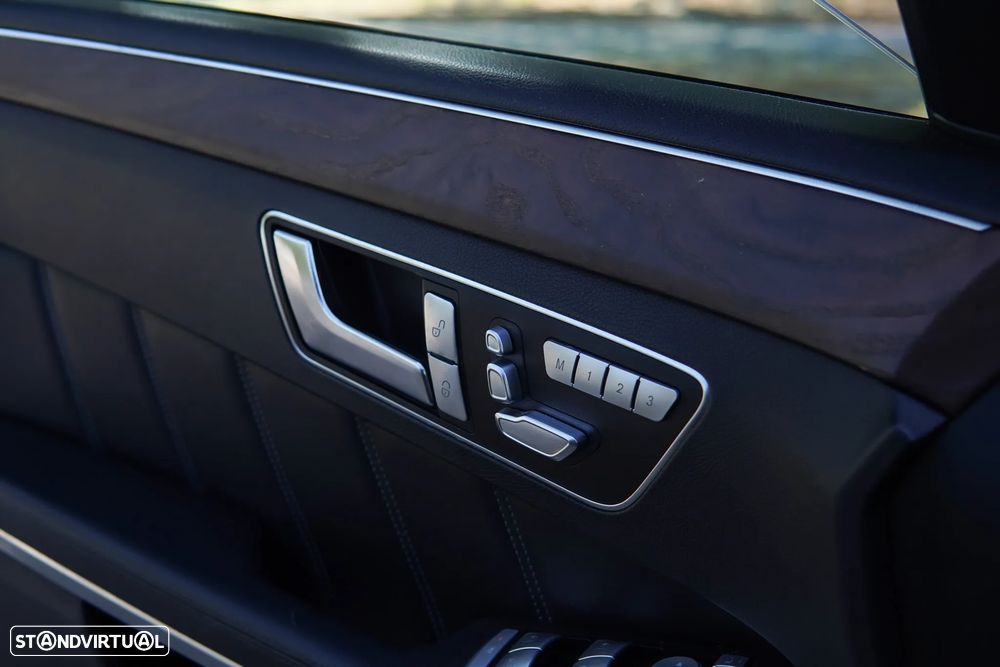 Mercedes-Benz E 300 Bluetec Hybrid Avantgarde - 31