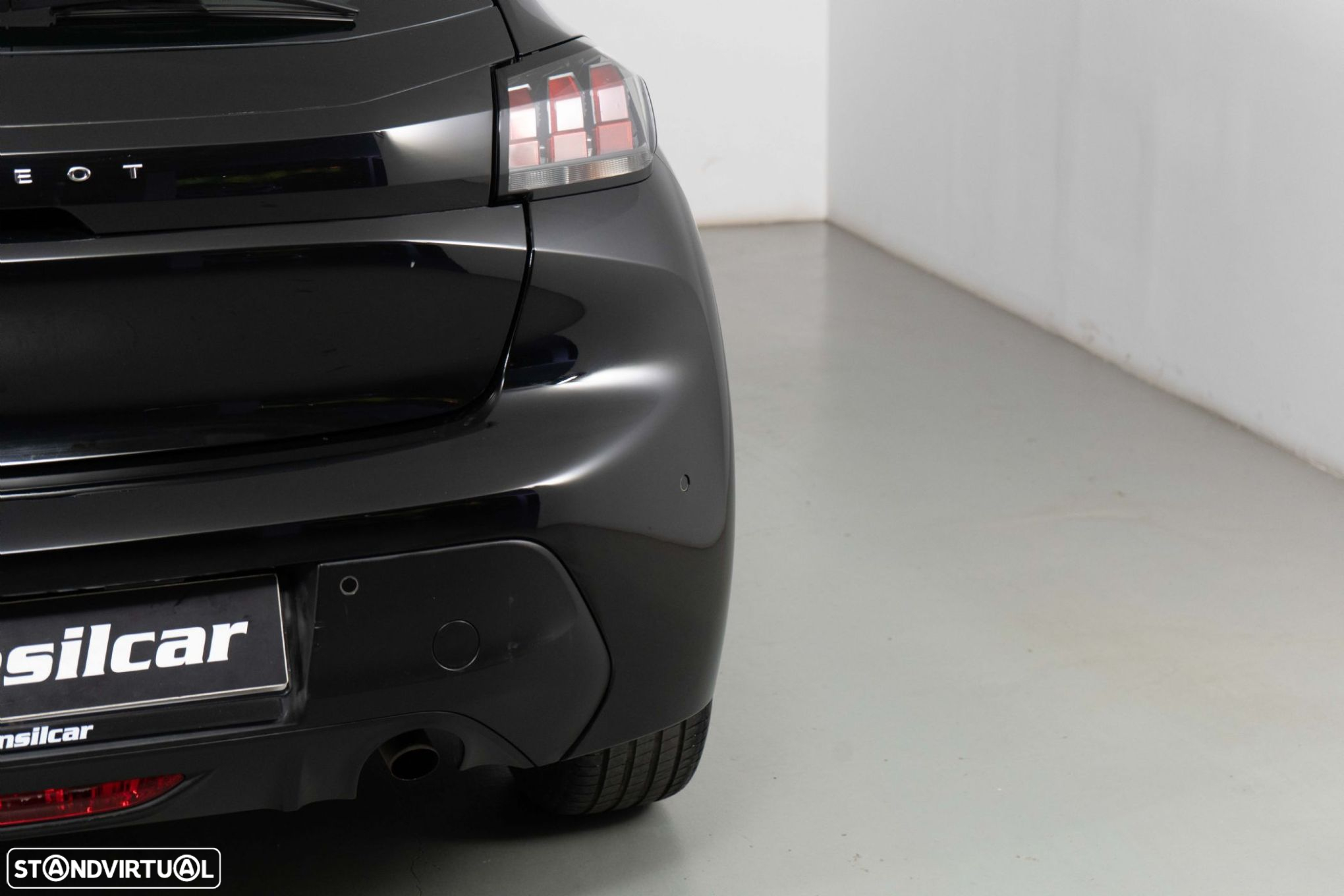 Peugeot 208 1.2 PureTech Active - 12