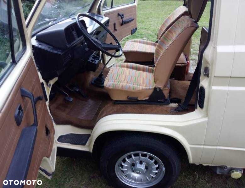 Volkswagen Transporter - 5
