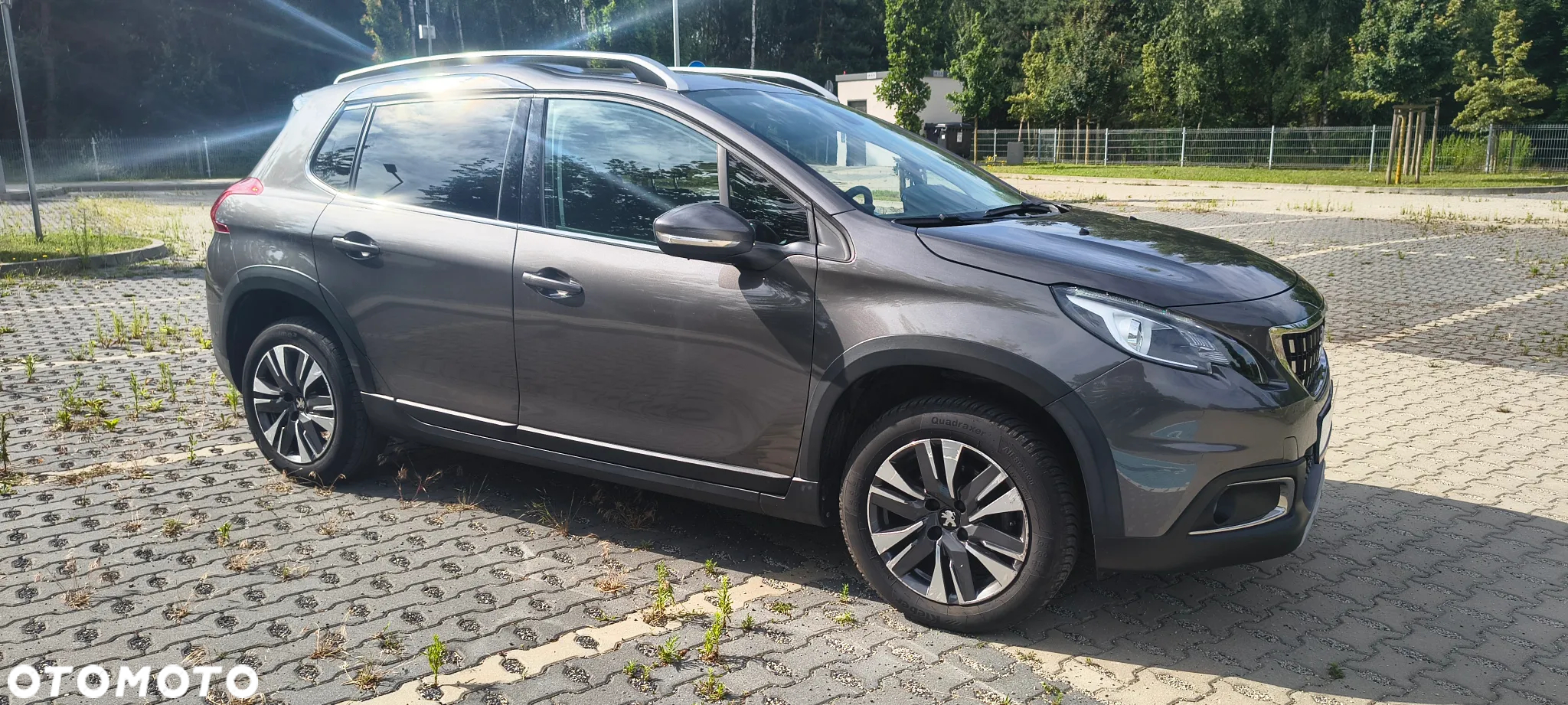 Peugeot 2008 1.2 Pure Tech Allure S&S - 2